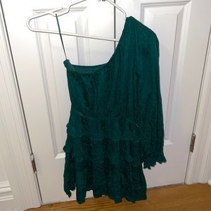 One shoulder green dress